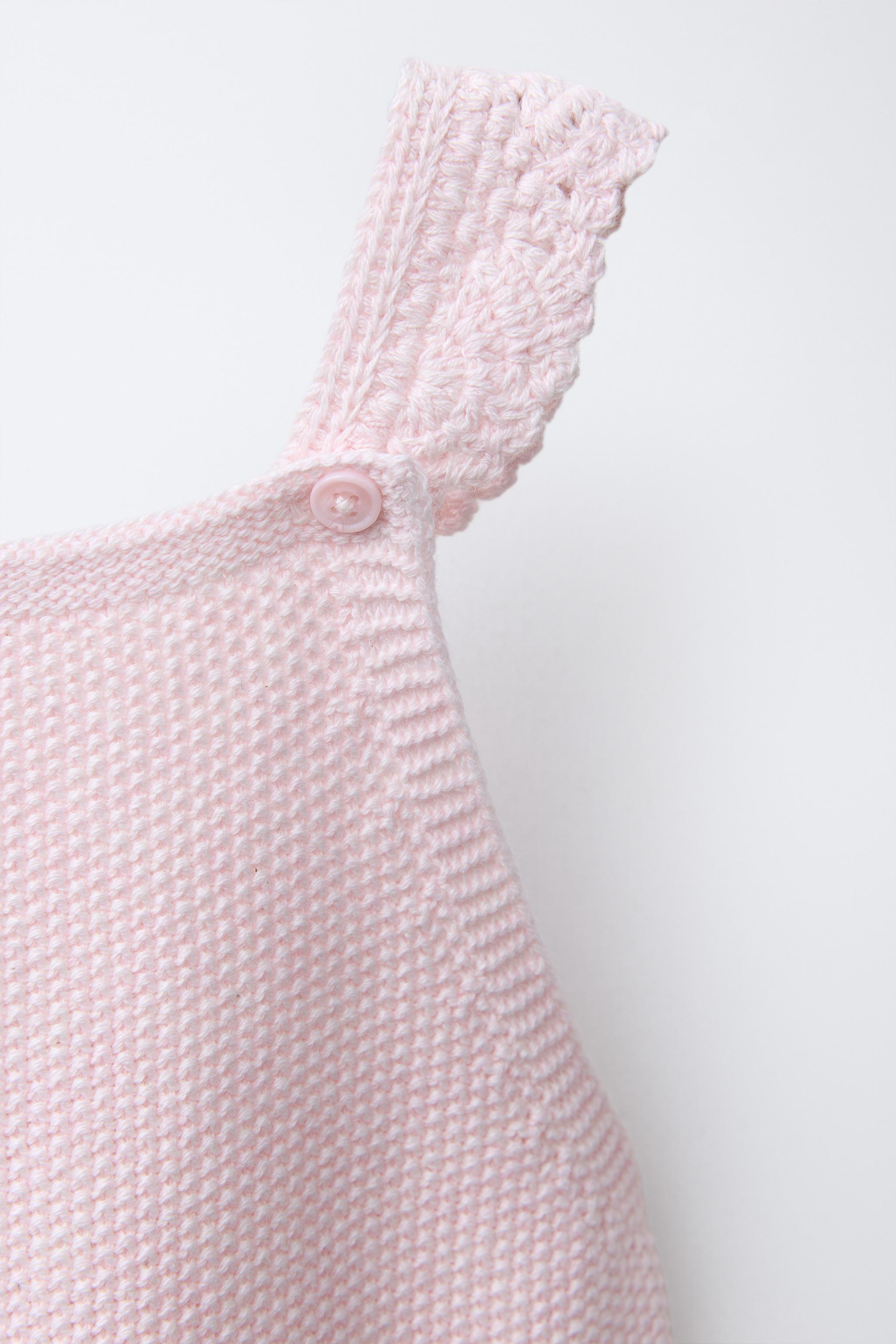 SALOPETTE EN MAILLE À BRETELLES CROCHET